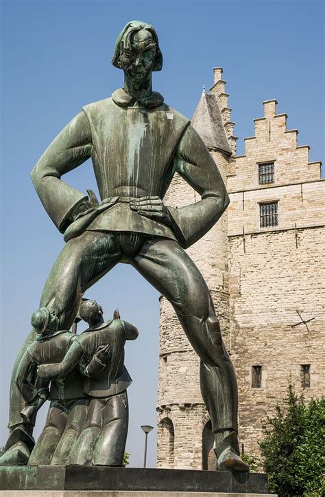 Poels, Abeft - Lange-Wapper - Steenplein, Anvers | Statue, Antwerp, Belgium