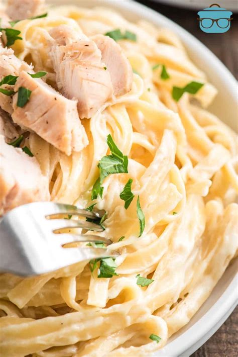 Copycat Olive Garden Chicken Alfredo - The Country Cook