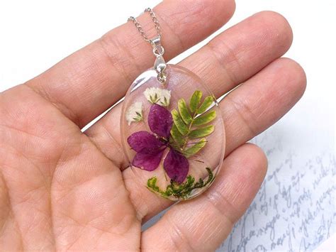 Real pressed flower resin clear necklace Real dried flower | Etsy | Flower resin jewelry ...