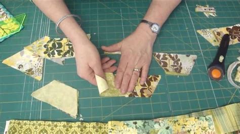 Small Hexagon Quilt | Missouri star quilt company tutorials, Missouri quilt tutorials, Hexagon quilt