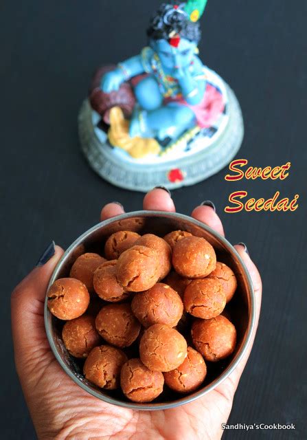 Sandhiya's Cookbook: Vella Seedai | Sweet Seedai | Seedai Recipe