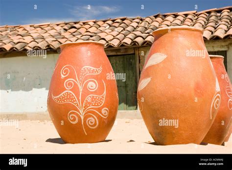 Clay water jars, Passagem, Bahia, Brazil Stock Photo - Alamy