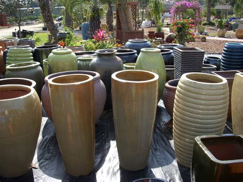 Large Clay Pots | These giant garden pots looked beautiful l… | Flickr