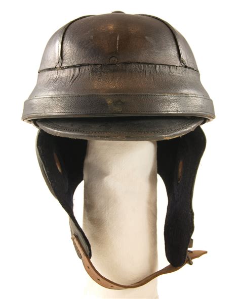 File:German WW1 Pilots Helmet 2.jpg - Wikimedia Commons