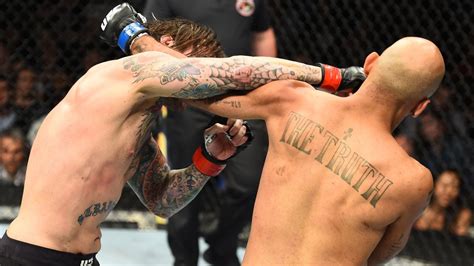 CM Punk Loses His Second Fight at UFC 225 – TPWW