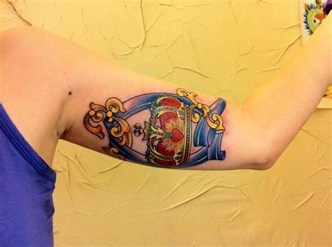 queen band fan tattoo by nurru on DeviantArt | Queen tattoo, Fan tattoo, Tattoos