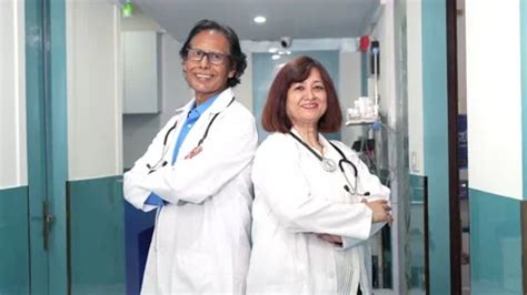 Female Cross Male Stock Videos – Royalty-Free HD & 4K Videos | Pond5