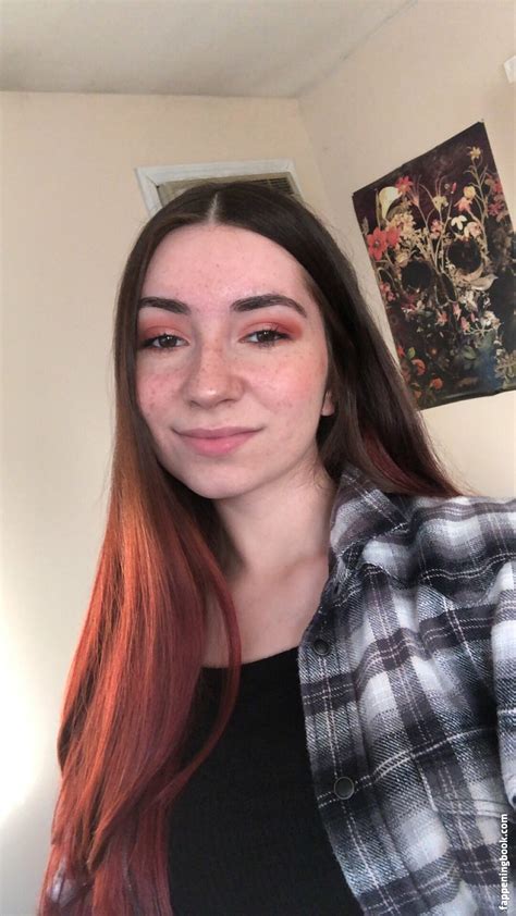 Lucklessholly Onlyfans Leaked - Private Collection Released