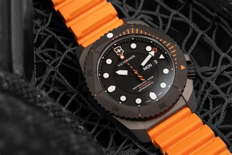 Nohemy orozco nude her studio has an amazingly inviting