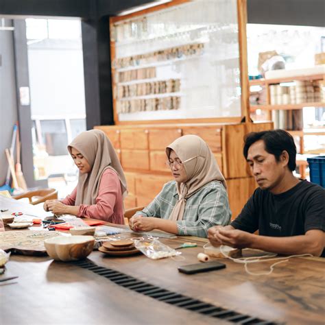 Enu Island Puka Shell Necklace – Pineapple Island