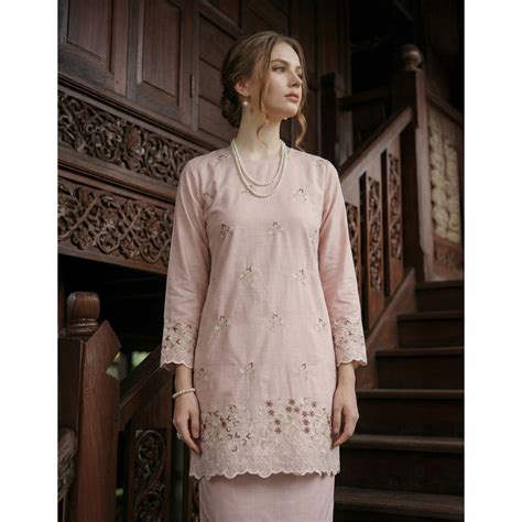 BAJU KURUNG PAHANG MODEN KAELIN (NUDE BLUSH) | Shopee Malaysia