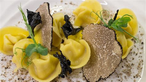 Facts Revealed About Mario Batali's Wife, Susi Cahn