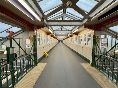 Asian girl massage porn very nice personality and skills to