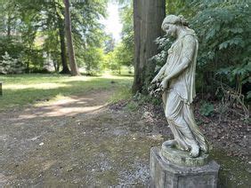 Kourtney kardashian nude pussy i soon had her mount on my