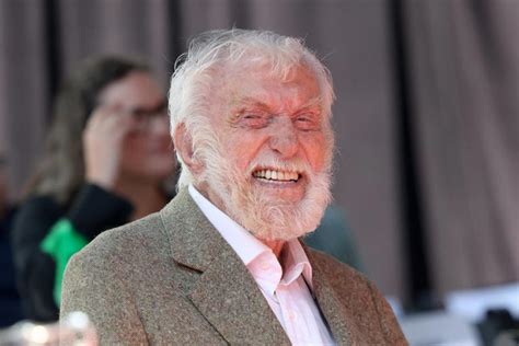 Dick Van Dyke, 99, names the two things to avoid to live a long life