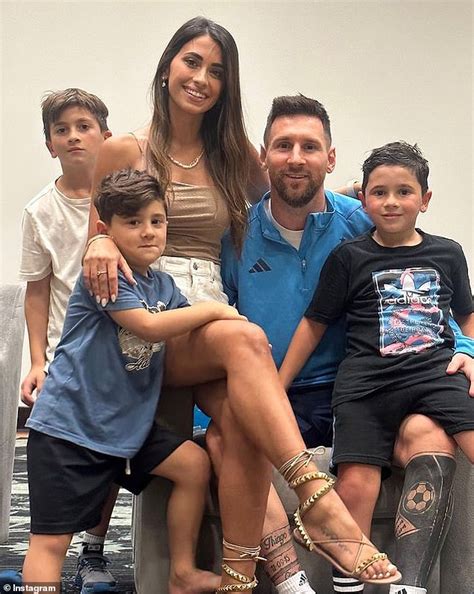 lionel messi celebrates world cup win   family