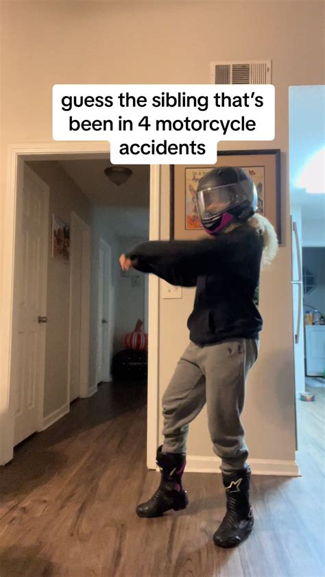 could you take a lucky guess ? 😂😂😂🤣🤣🤣 #ninja400 #kawasaki #biker