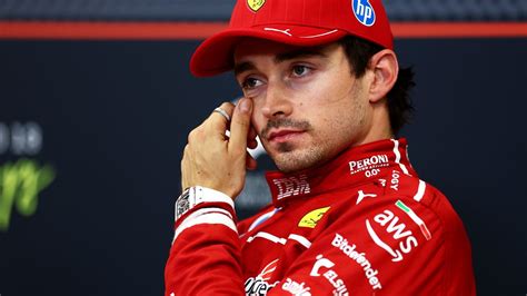 Porn girl feet will she treat you like a king?