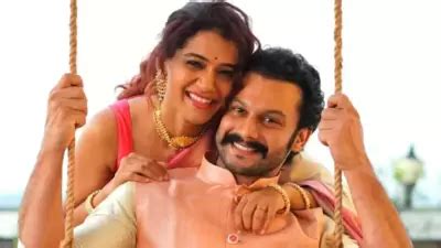 ramayana actor addinath kothare  urmila kanetkar   year