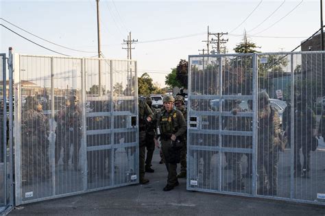 Heated ICE encounter: Man tells agent to arrest 'Melania Trump' and