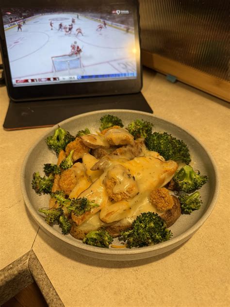 Homemade poutine after bottle of wine - Dining and Cooking