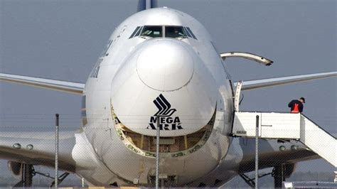 Mature woman giving blowjob she appreciated my feeble