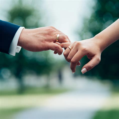 The Danger of Emotional Affairs - GOOD.