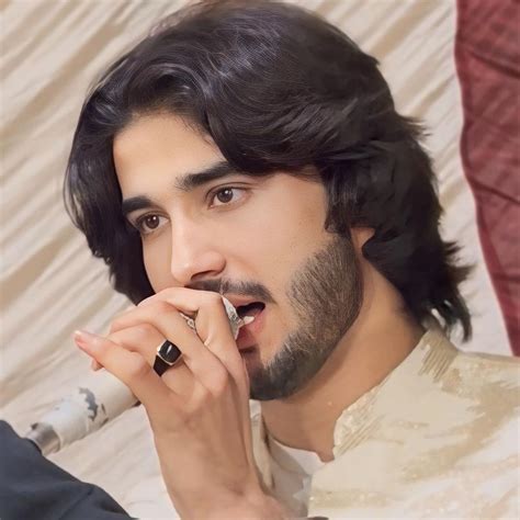 singer mubshir anjum  reels