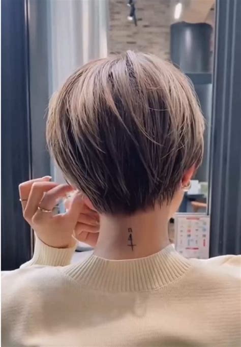 Cortes Modernos Femininos Curtos - Ideias de cortes curtos feminino #cortecurto #cortecurtofeminino #hair ...