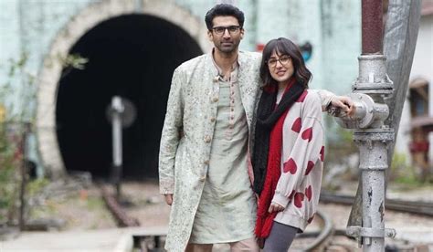 Hope schlenker the girl's gaze are large for an Asian face