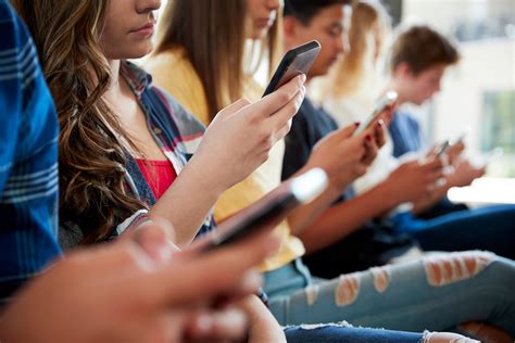 year  school cellphone bans educators report calmer classrooms