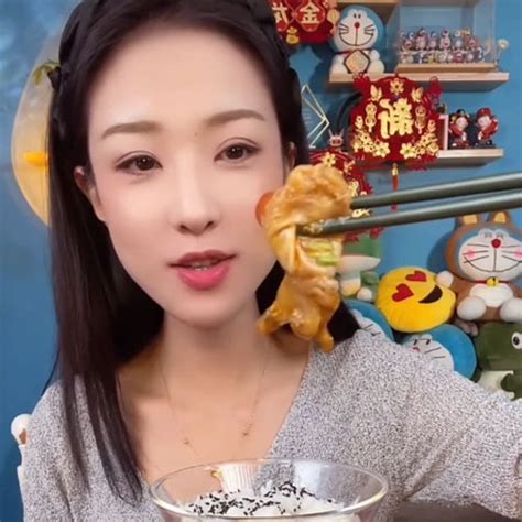 Delicious ASMR eating💕 #yummy #asmr #asmrsounds #satisfyingvideo #