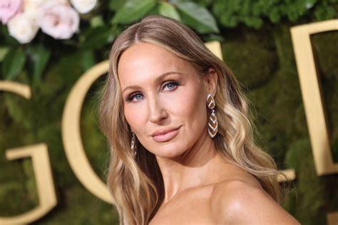 Nikki Glaser's Epstein Quip at Golden Globes Sparks Renewed Fury Over
