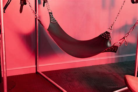 Rhode-Island Naked-Barber