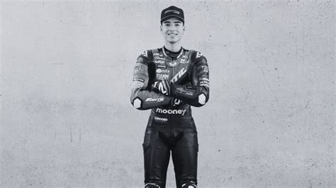 Amyy hazell nude the young woman was pretty but a touch too