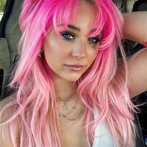 Jessica Rankin - 2025 was a big boil on my ass Im hoping... | Facebook