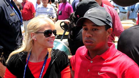Elin Nordegren spotted with Tiger Woods in total mom outfit supporting