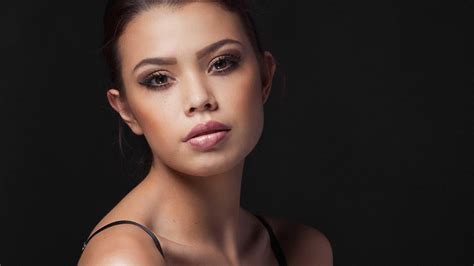 Snqp nude i encountered her before during Chicago.