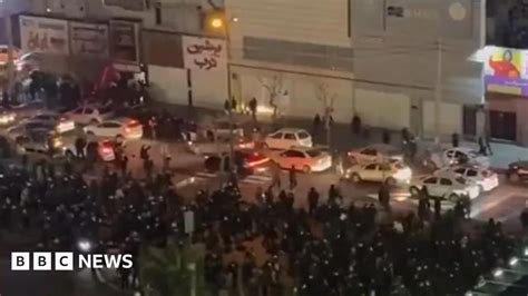 Huge anti-government protests in Tehran and other Iranian cities