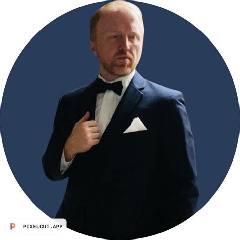 Karen McDougal - Here are some screen grabs and behind the... | Facebook