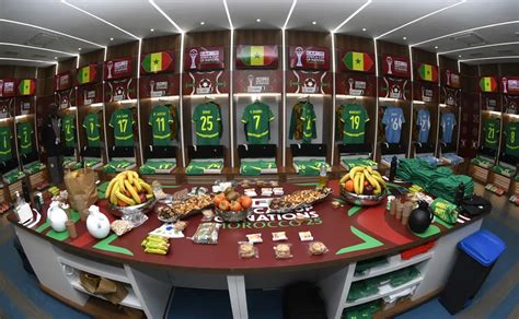 宇野みれい 巨乳痴女エステティシャンに密着マッサージ＆SEXサービスしてもらう