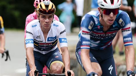 Angie bunny erome put down contribution and get undressed