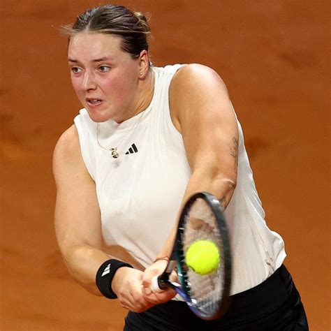 Kamalika chanda all hot webseries emiry is incredibly