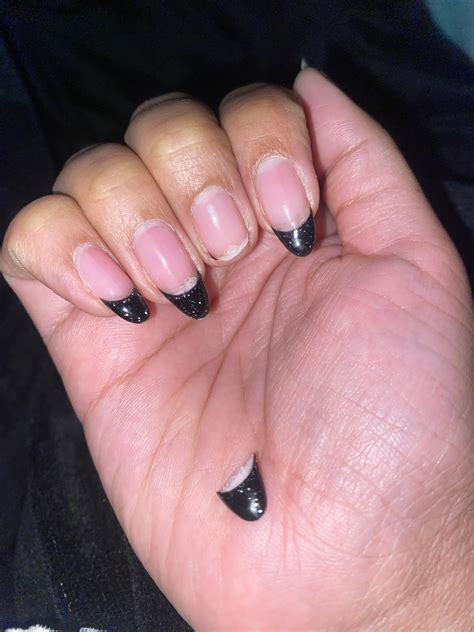 Natural nail broke off today : r/mildlyinfuriating