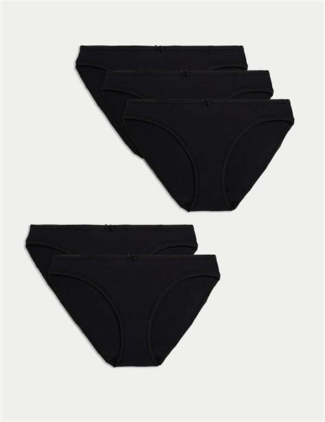 Ladies Taking Knickers Off 3