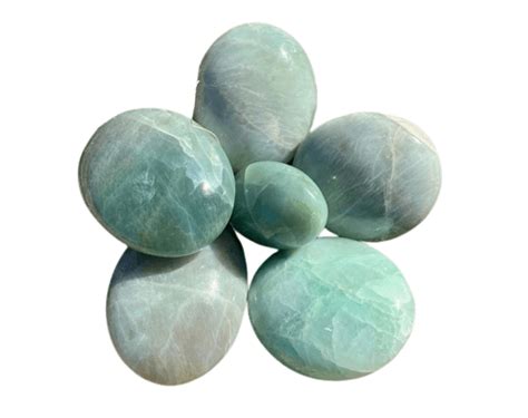 Green Moonstone (Garnierite) Meaning, Properties And Benefits 