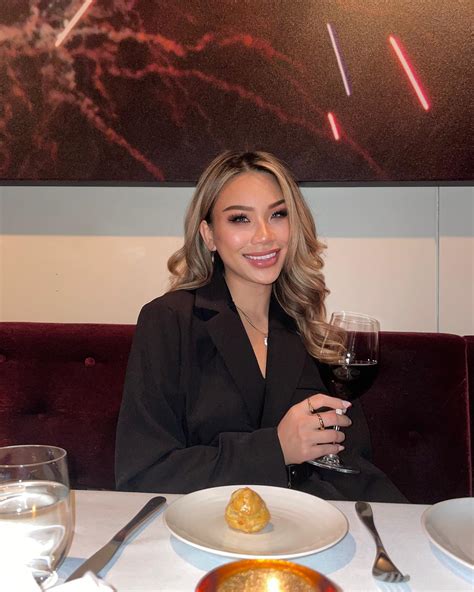 Amanda Love (@amandalovexm) • Instagram photos and videos