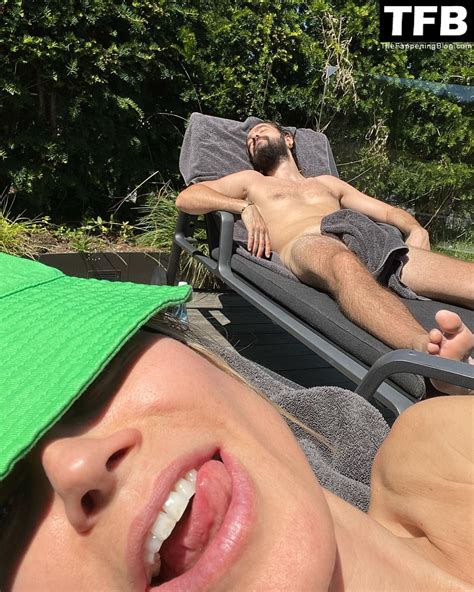 Heidi Klum Topless (2 New Photos) | #TheFappening