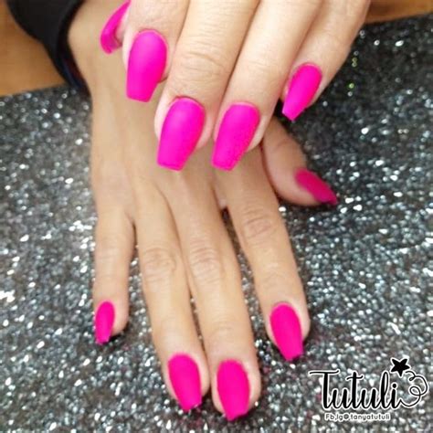 Diseños De Uñas De Acrilico Rosa Fiusha 【IDEAS E IMÁGENES】