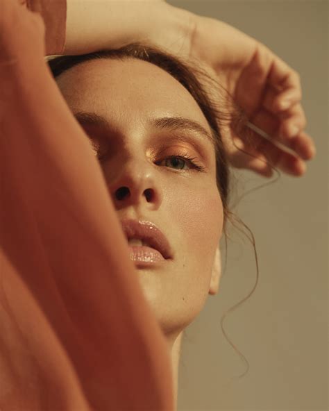 EVELINE ROZING & SANDRA TREYDTE - Skins Model Management